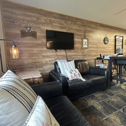 Total Indulgence - Waiting area