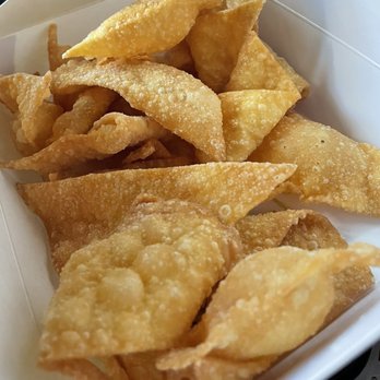 Yinkeng Restaurant - Lots of won tons with sweet & sour sauce & hot mustard. - Chinese Near Me - Windsor, California Yinkeng Restaurant - Lots of won tons with sweet & sour sauce & hot mustard. - Chinese Near Me - Windsor, California