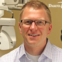 Dakota Vision Center - Dr. Jeffrey Oakland
