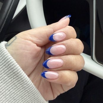 Ivy Nails - Cat eye with blue French tips - Nail Salons Near Me - Lynnwood, Washington