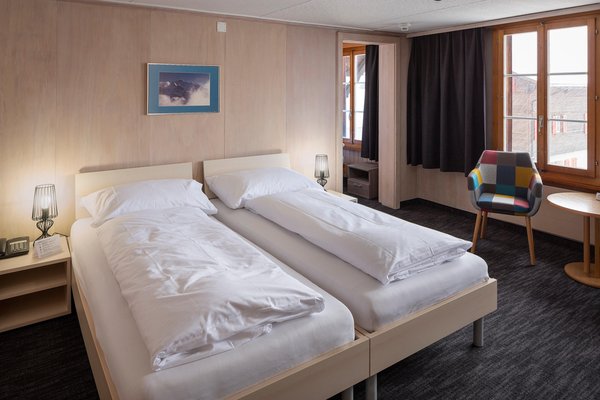 Jungfrau Lodge, Annex Crystal by null