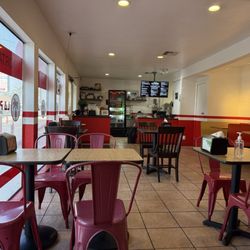 Burritos La Palma - Interior