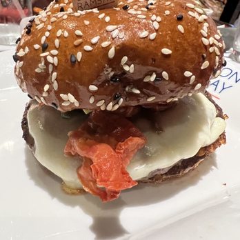 Gordon Ramsay Burger Las Vegas - Burgers Near Me - Las Vegas, Nevada