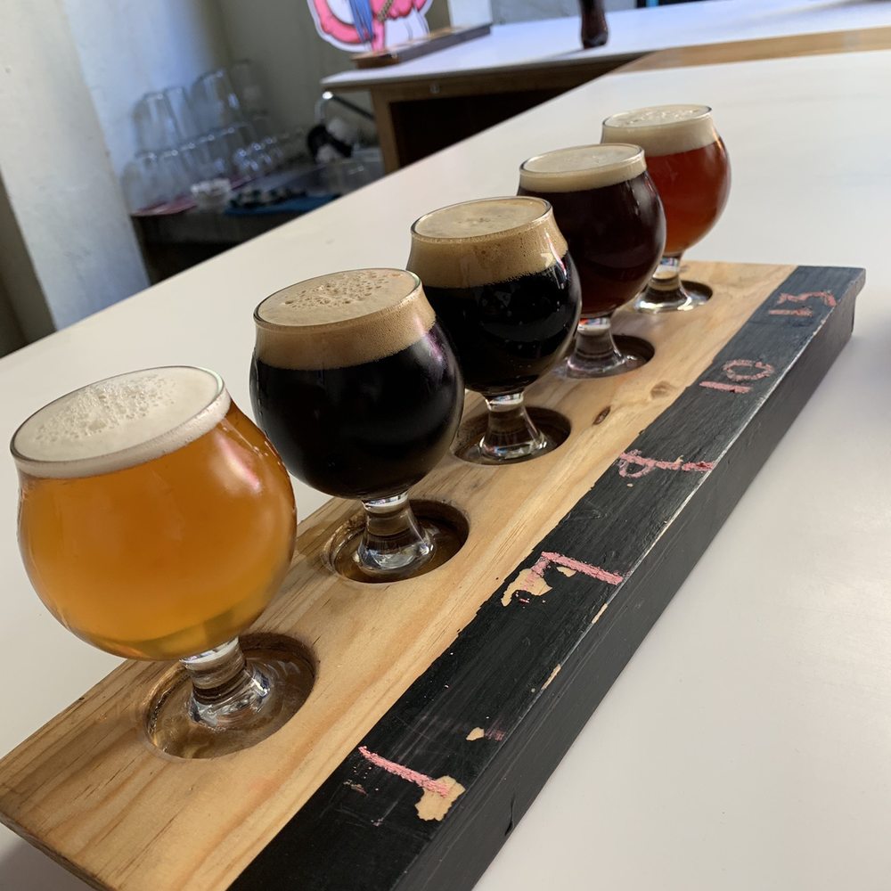 Cueva del Diablo - Custom beer flight sampler for 100 pesos or $5 US! - Breweries Near Me - Mazatlán, SIN