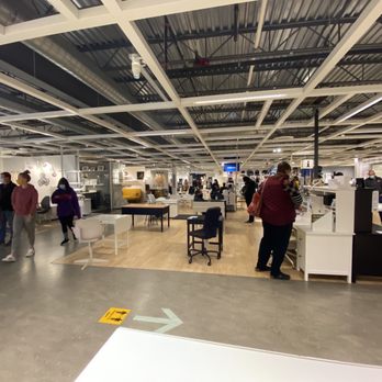 IKEA - OmG it's so crowded in here... I'm in somebody's way no matter where I am!? - Kitchen & Bath Near Me - West Chester, Ohio