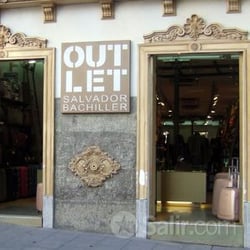 Outlet Salvador Bachiller - Entrada a Salvador Bachiller Outlet Gravina, 11