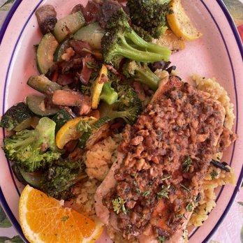 Red Apple Cafe - Hot lunch, Mahi-mahi with rice - Breakfast & Brunch Near Me - Aptos, California