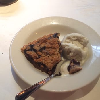 Weidmann's Restaurant - Blueberry crumble pie a la mode - not too sweet, a perfect blueberry explosion - Steakhouses Near Me - Meridian, Mississippi