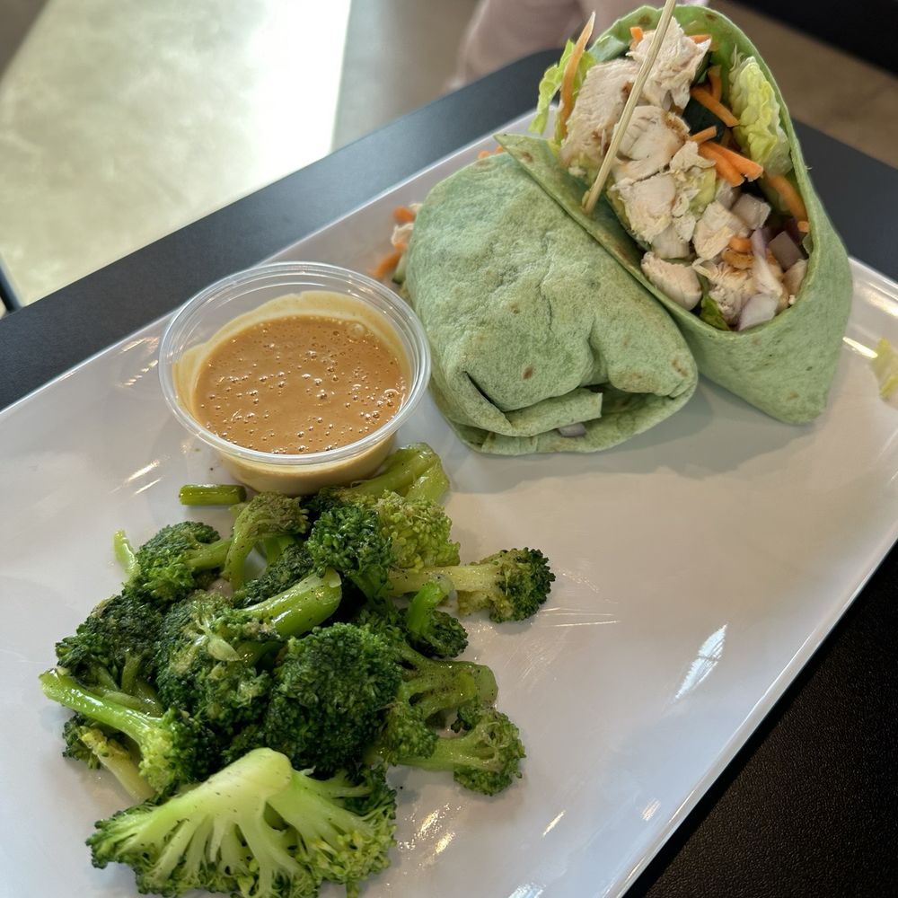 PROTEINHOUSE - Thai chicken wrap (Thai sauce on side) - Juice Bars & Smoothies Near Me - Modesto, California