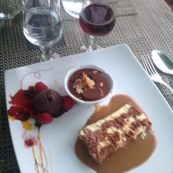 Le Relais Saint Antoine - What you get when you ask in French for "Something Chocolate" - French Near Me - Rueil Malmaison, 92 Le Relais Saint Antoine - What you get when you ask in French for "Something Chocolate" - French Near Me - Rueil Malmaison, 92