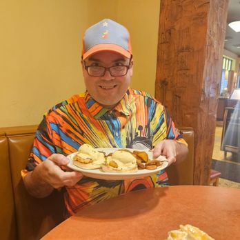 Good Day Café - Breakfast & Brunch Near Me - Golden Valley, Minnesota