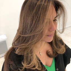 Yani Hair Style
