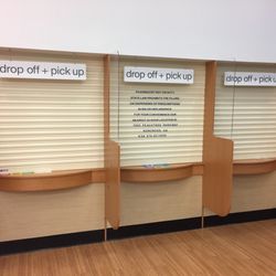 Walgreens - Closed when the hours listed it as open online.