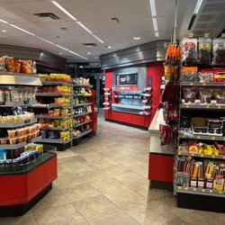 QuikTrip - Extra nice employees here!
