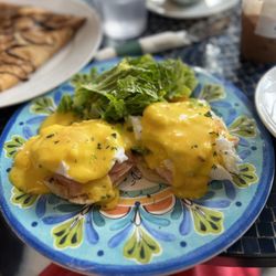 Café Miriam- City Park - Benedict Avocado with salmon