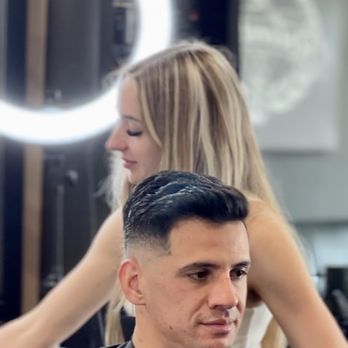 Relentless Barbers - @toriblendz - Barbers Near Me - Palm Springs, California Relentless Barbers - @toriblendz - Barbers Near Me - Palm Springs, California