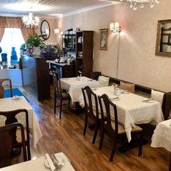 Poppins Tea Rooms - The Front Room