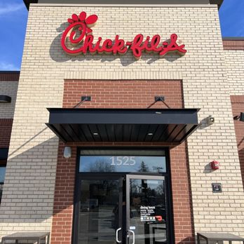 Chick-fil-A - ows the front of a chick - fil's restaurant - Fast Food Near Me - Bensalem, Pennsylvania