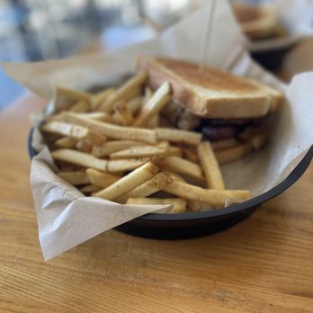 PorterHouse Burger Co - PB&J burger. Switched up buns on me for regular bread now. - Burgers Near Me - High Point, North Carolina PorterHouse Burger Co - PB&J burger. Switched up buns on me for regular bread now. - Burgers Near Me - High Point, North Carolina