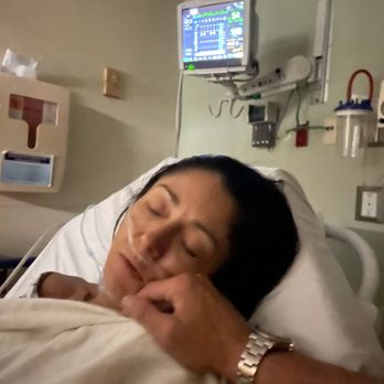 Bakersfield Penn Ave - My wife at Mercy ER. - Cocktail Bars Near Me - Pittsburgh, Pennsylvania