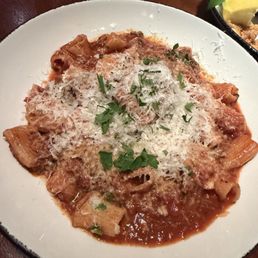 Ragu Americana & Rigatoni Ragu Americana & Rigatoni