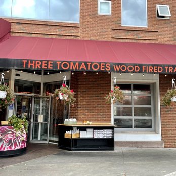 Three Tomatoes Trattoria - Front entrance - Italian Near Me - Lebanon, New Hampshire
