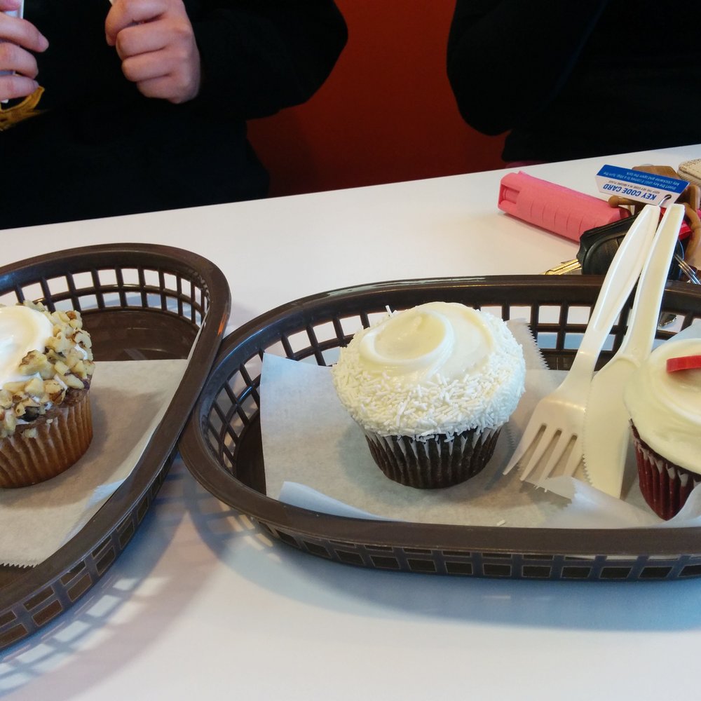 Frosted Cupcakery - Bakeries Near Me - Long Beach, California Frosted Cupcakery - Bakeries Near Me - Long Beach, California