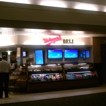 Usingers - Concourse D - Sports Bars Near Me - Milwaukee, Wisconsin