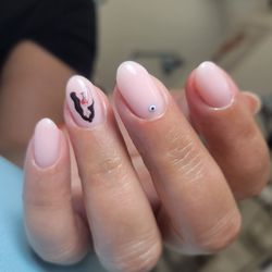 Your Wow Look - Beautiful Russian manicure with custom nail art