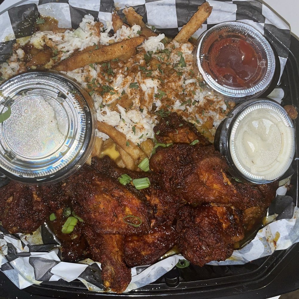 Wingin it Wings - Wingin it Wings (10 pcs) Platter w/ Fries - Chicken Wings Near Me - Norristown, Pennsylvania Wingin it Wings - Wingin it Wings (10 pcs) Platter w/ Fries - Chicken Wings Near Me - Norristown, Pennsylvania