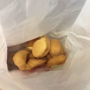 Hong Kong Cakes - Food Stands Near Me - New York, New York