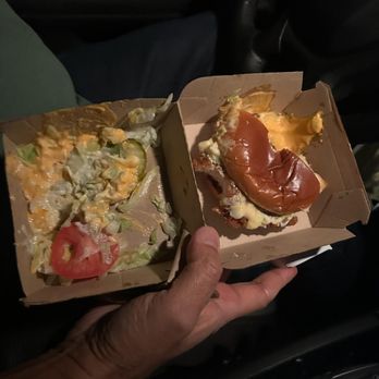 McDonald's - Crispy Chicken deluxe sandwich - Fast Food Near Me - Bakersfield, California