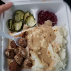 #8. Kottbullar