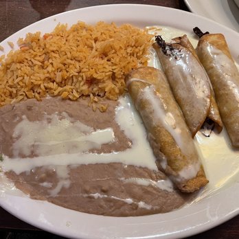 El Nopal - Chicken taquitos with rice and refried beans - Mexican Near Me - Shepherdsville, Kentucky