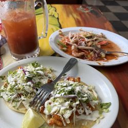Tacos Y Maricos El Compa - Tacos Ayu Yui Tostada Mixta Michelada