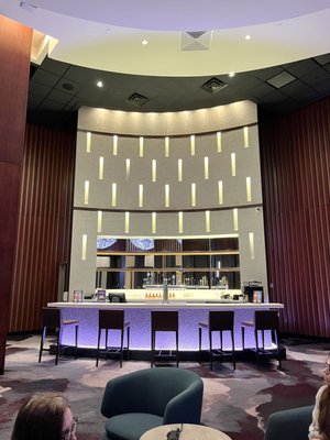 Showcase SuperLux Chestnut Hill by null