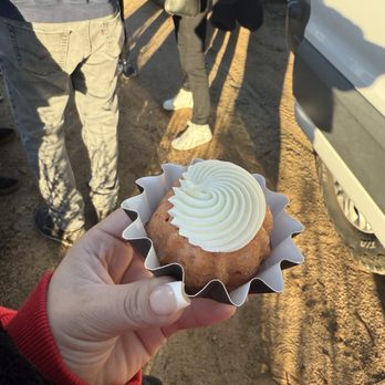 Cielo Balloons - Cupcake they give out after - Hot Air Balloons Near Me - Temecula, California
