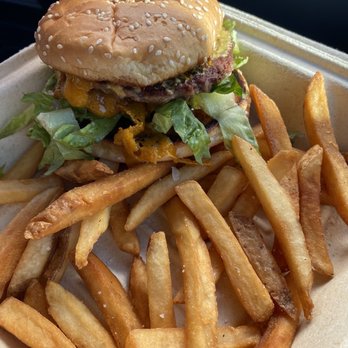 Odd By Nature Brewing - Vegan Big Mac 5 - New American Near Me - Cape Neddick, Maine Odd By Nature Brewing - Vegan Big Mac 5 - New American Near Me - Cape Neddick, Maine