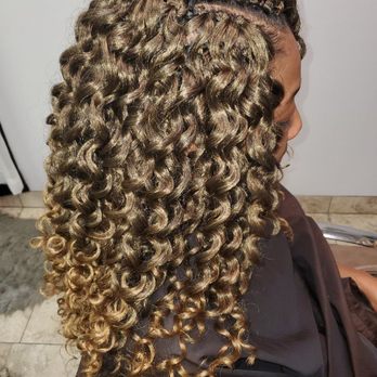 QueenzofPHX Salon - Crochet style - Hair Stylists Near Me - Phoenix, Arizona QueenzofPHX Salon - Crochet style - Hair Stylists Near Me - Phoenix, Arizona