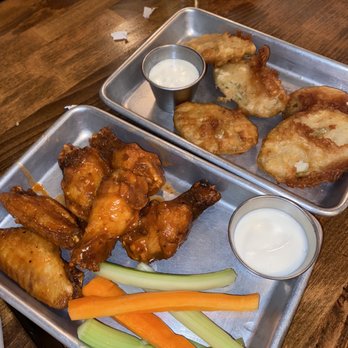 Buddy's Jc - Wings and fried pickles - Breakfast & Brunch Near Me - Jersey City, New Jersey