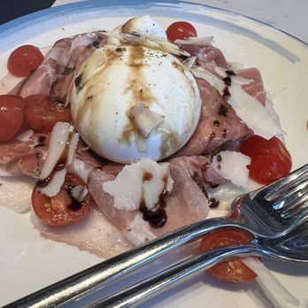 Song’e Napule Upper West - Burrata - delicious - Pizza Near Me - New York, New York