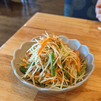 Basil & Co - Papaya salad - Thai Near Me - Diamond Bar, California