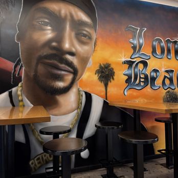 Eat Fantastic - Mural of Snoop Dogg - Burgers Near Me - Long Beach, California