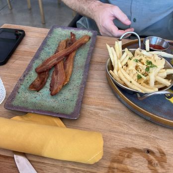 The Vibe - Breakfast & Brunch Near Me - San Diego, California The Vibe - Breakfast & Brunch Near Me - San Diego, California