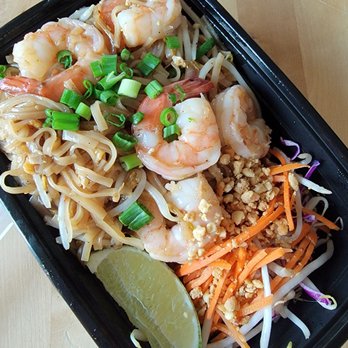 Thai Ginger - Redmond - Phad Thai (with prawns) - Thai Near Me - Redmond, Washington