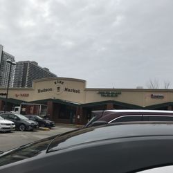 Hudson Wine Market - Parking!