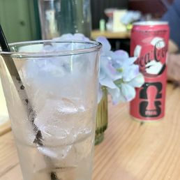 20mins for a refill & straw for the Coke Zero!