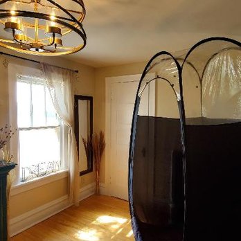 Custom Glow - Inside the Custom Glow studio. - Spray Tanning Near Me - Winfield, Illinois