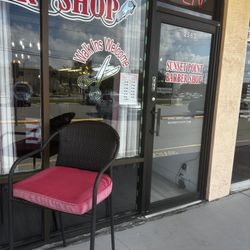 Sunset Point Barbershop - Front entrance