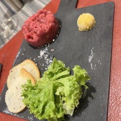 La Cantina del Macellaio - Steak tartare with mustard ice cream